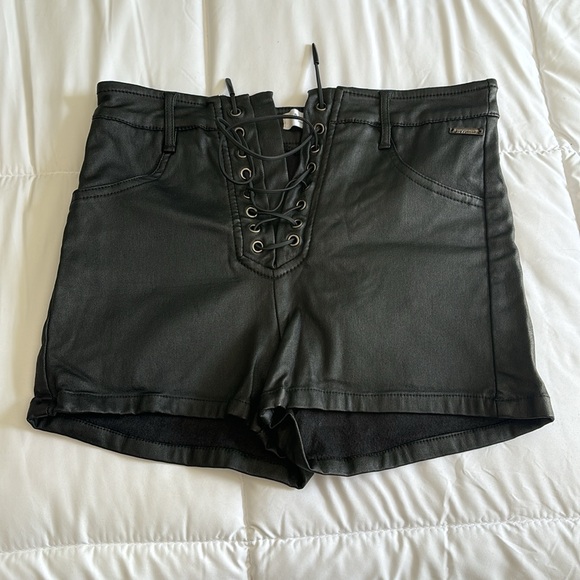 Ramisu collection large pleather stretchy shorts - Picture 1 of 7